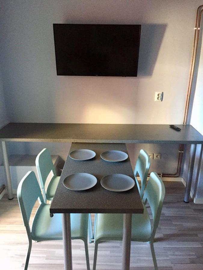 Apartments Friendly Family In The City Center Budweis Exterior foto