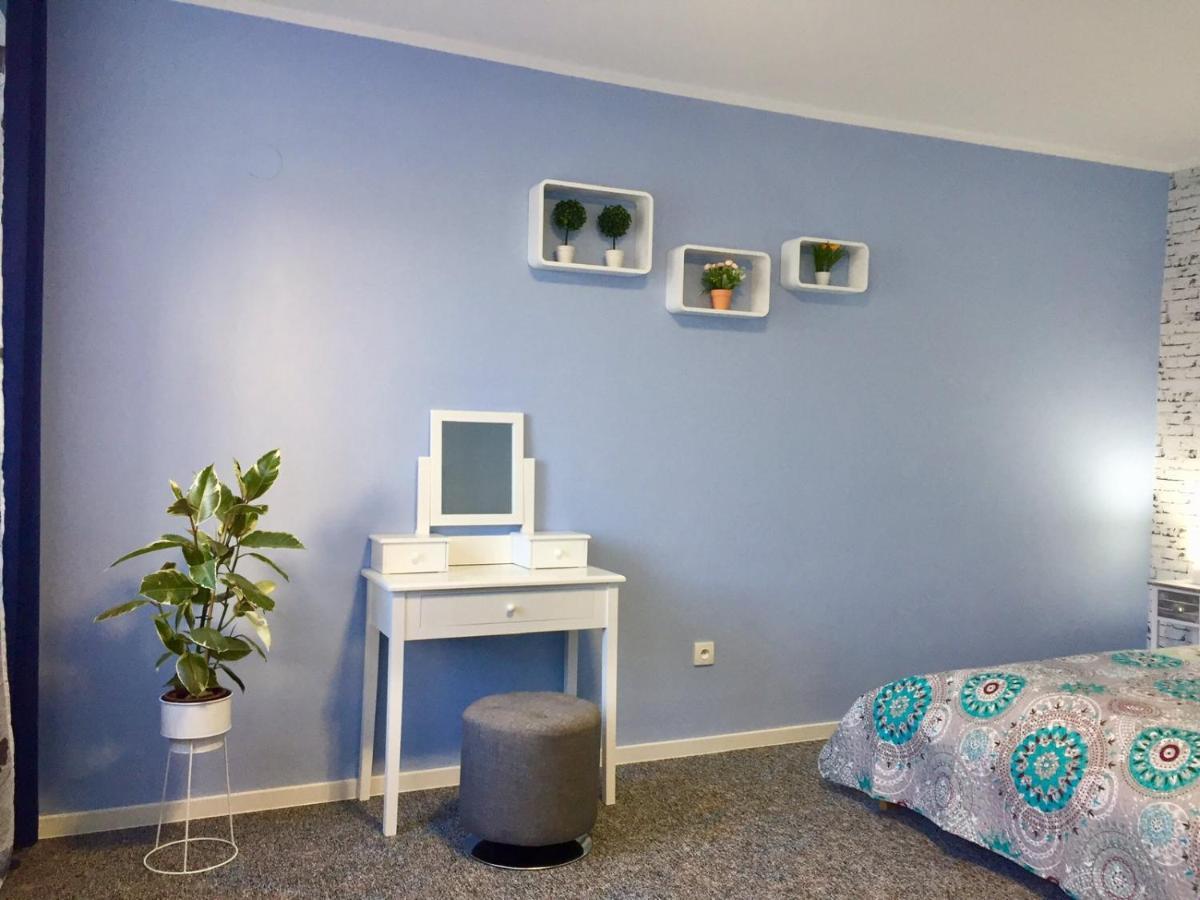 Apartments Friendly Family In The City Center Budweis Exterior foto